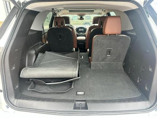 Summit White / White 2018 Chevrolet Traverse High Country