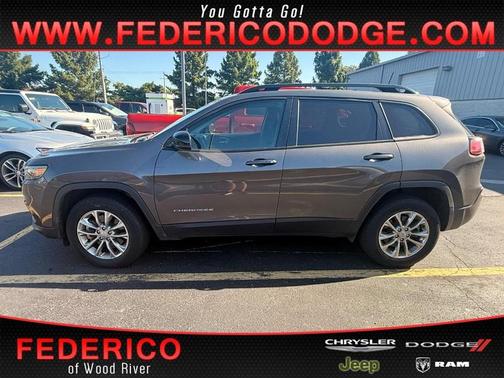 Granite Crystal Clearcoat Metallic 2022 Jeep Cherokee Latitude Lux
