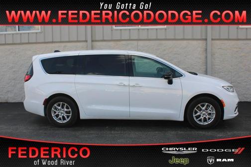 2024 Chrysler Pacifica Touring-L