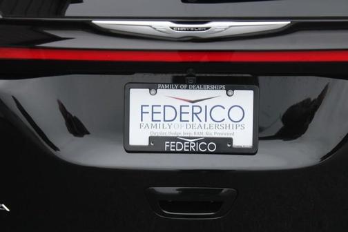 2026 Chrysler Pacifica Limited FWD