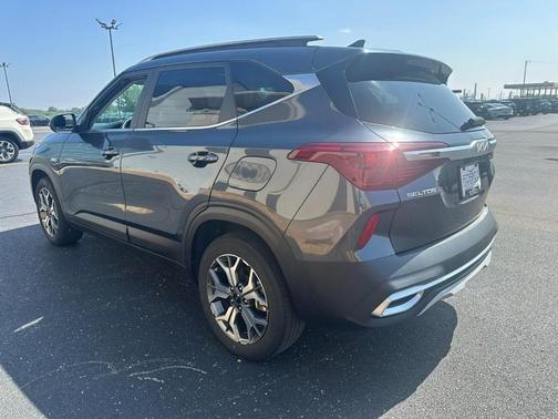 2022 Kia Seltos EX