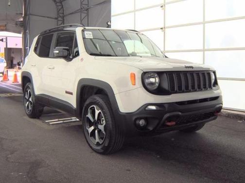 Alpine White Clearcoat 2022 Jeep Renegade Trailhawk