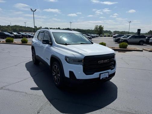 Summit White / White 2021 GMC Acadia SLE