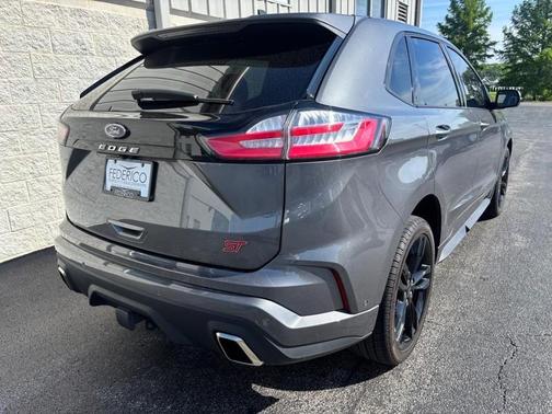 Carbonized Gray Metallic 2022 Ford Edge ST