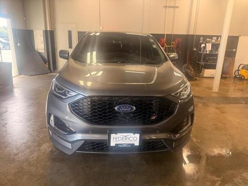 Carbonized Gray Metallic 2022 Ford Edge ST