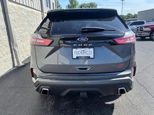 Carbonized Gray Metallic 2022 Ford Edge ST