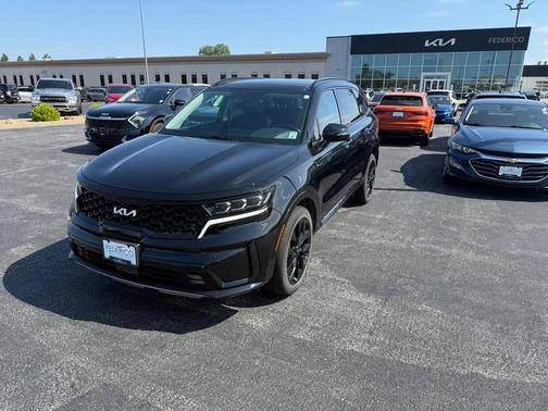 Ebony Black / Black 2023 Kia Sorento SX