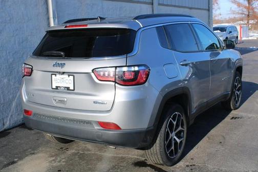 2024 Jeep Compass Latitude