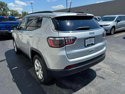Silver Clearcoat 2024 Jeep Compass Latitude
