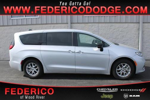 2024 Chrysler Pacifica Touring-L