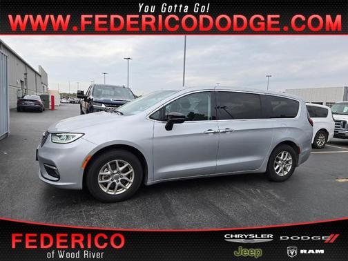 2024 Chrysler Pacifica Touring-L