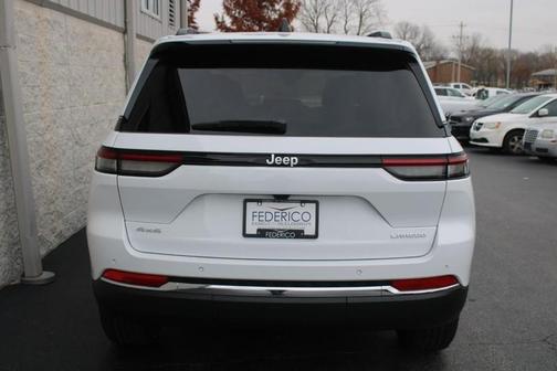 2025 Jeep Grand Cherokee Laredo