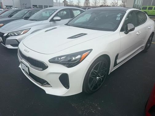 2023 Kia Stinger GT2