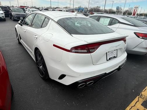 2023 Kia Stinger GT2