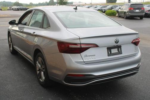 2022 Volkswagen Jetta 1.5T SE