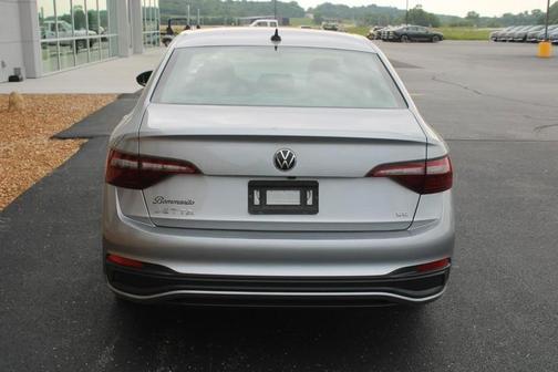 2022 Volkswagen Jetta 1.5T SE