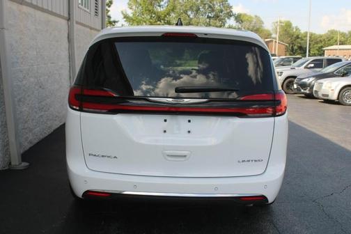 2024 Chrysler Pacifica Limited