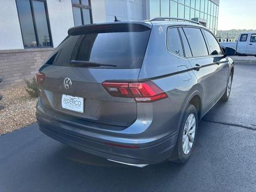 Platinum Gray Metallic 2020 Volkswagen Tiguan 2.0T S
