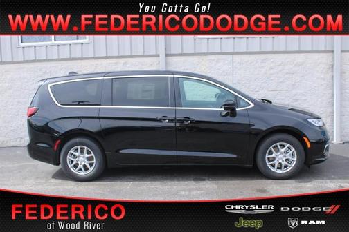 2026 Chrysler Pacifica Select FWD