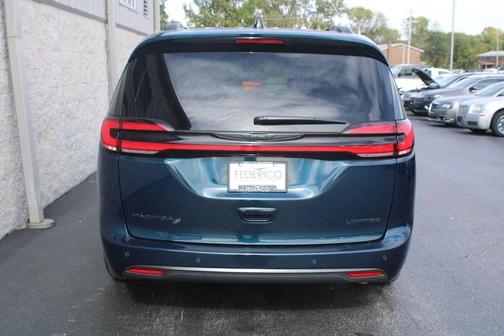 2025 Chrysler Pacifica Limited
