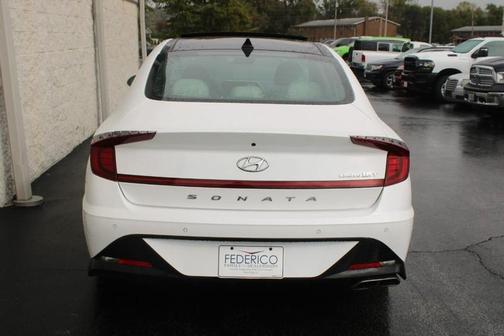 2022 Hyundai SONATA Limited