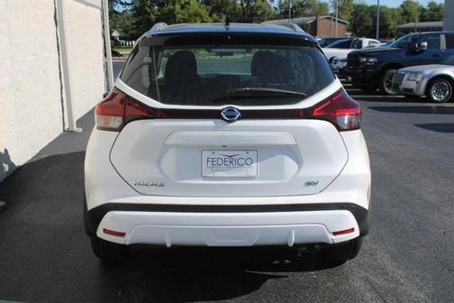 2021 Nissan Kicks SV