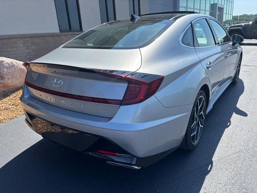 Shimmering Silver Pearl 2022 Hyundai SONATA N Line