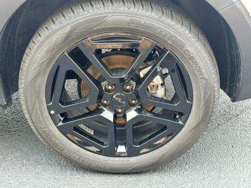 Glacial White Pearl 2025 Kia Telluride EX X-Line