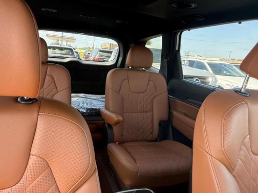 Glacial White Pearl 2025 Kia Telluride EX X-Line