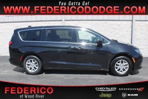2020 Chrysler Voyager LX