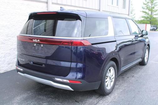 2022 Kia Carnival LXS