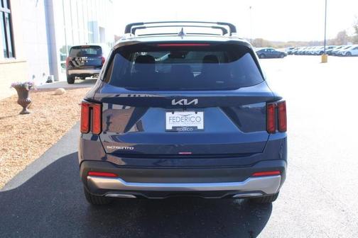 2025 Kia Sorento S