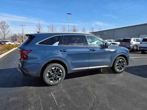 2024 Kia Sorento S