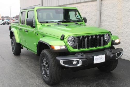 2026 Jeep Gladiator Sport