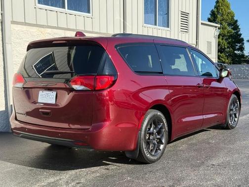 2019 Chrysler Pacifica Touring-L Plus