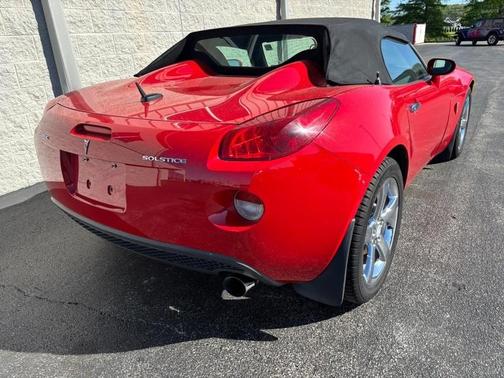 Aggressive Victory Red 2007 Pontiac Solstice