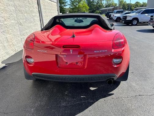 Aggressive Victory Red 2007 Pontiac Solstice