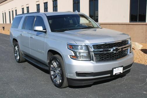 2016 Chevrolet Suburban LT