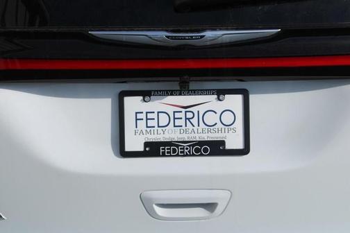 2026 Chrysler Pacifica Select FWD