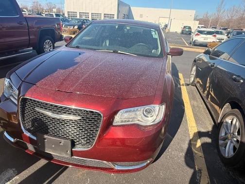 2016 Chrysler 300 Limited