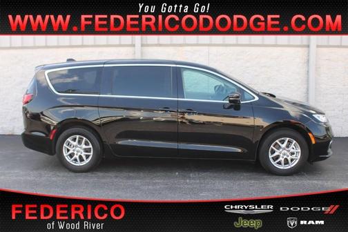 2024 Chrysler Pacifica Touring-L