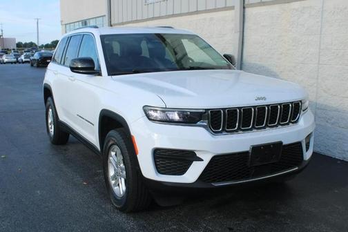 2022 Jeep Grand Cherokee Laredo