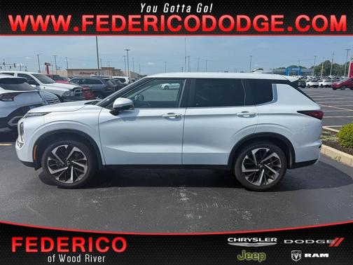 2024 Mitsubishi Outlander SE