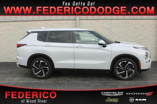 2024 Mitsubishi Outlander SE