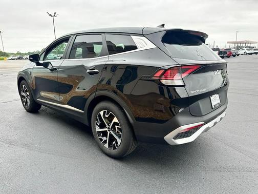 Ebony Black / Black 2025 Kia Sportage EX