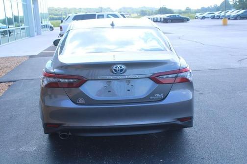 2024 Toyota Camry Hybrid XLE