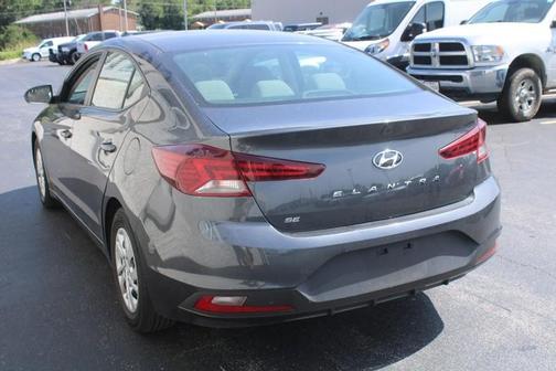 2020 Hyundai ELANTRA SE