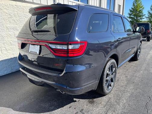 Night 2026 Dodge Durango GT HEMI V8