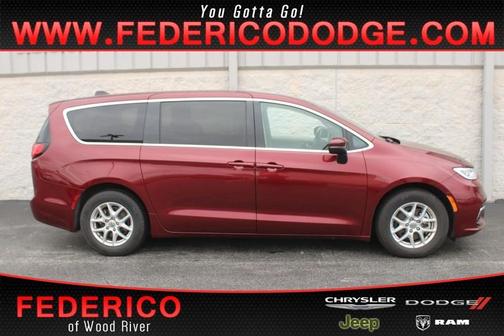 2023 Chrysler Pacifica Touring-L