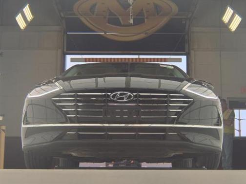 2023 Hyundai SONATA SE